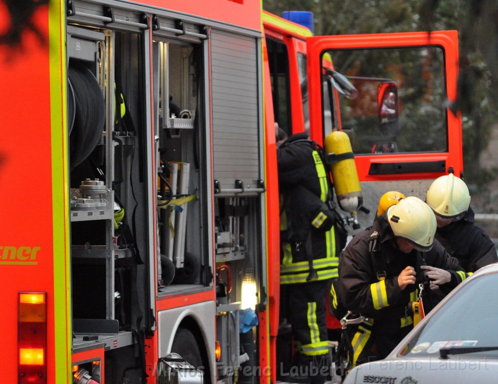 Brand Altenheim Koeln Brueck Olpenerstr P51.JPG